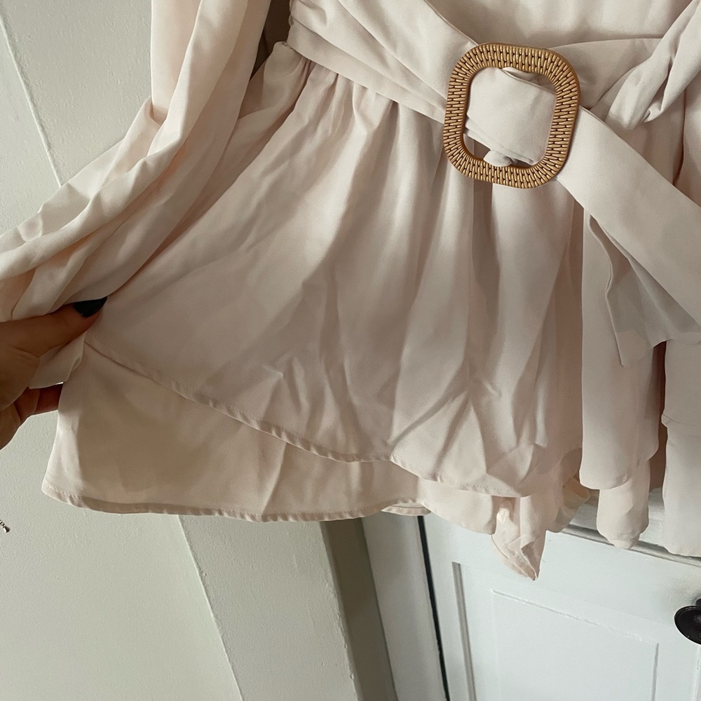 Belted Romper - Picture 5 of 6